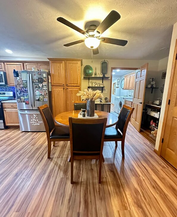 Eat-In Kitchen/Coffee Bar - 1842 Indianapolis Rd