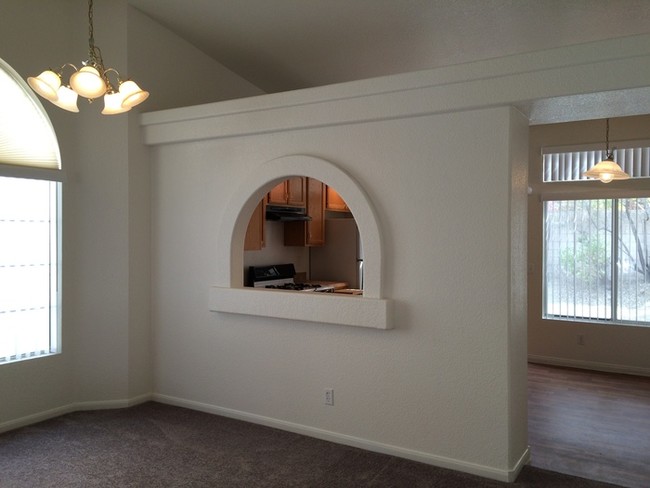 Foto del edificio - 8893 Dove Cove Dr
