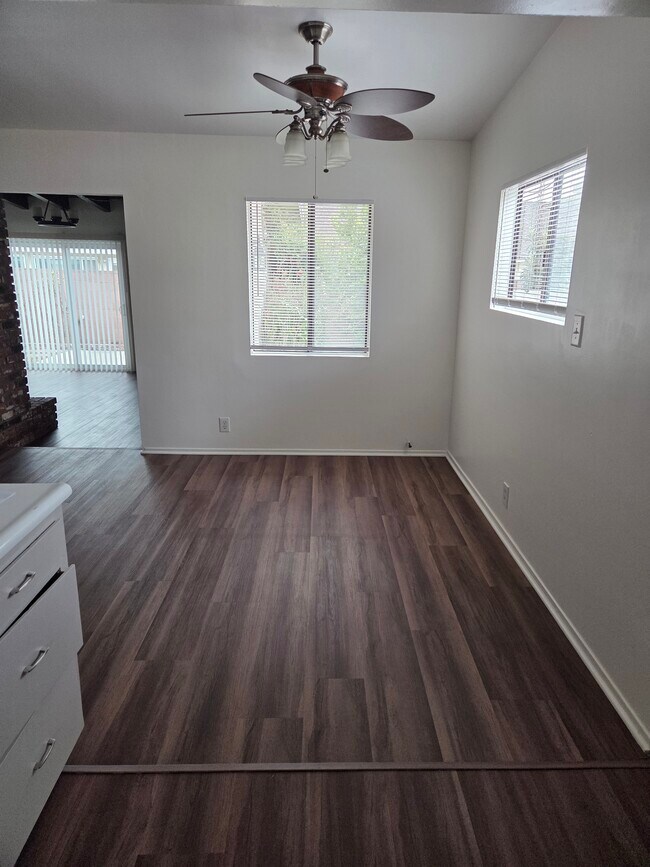 Foto del edificio - 21322 Marjorie Ave