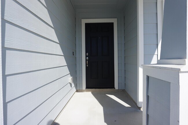 Building Photo - 155 Spiny Lizard Ln