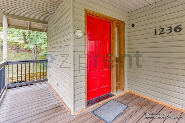Building Photo - 1236 SW 58th Ave