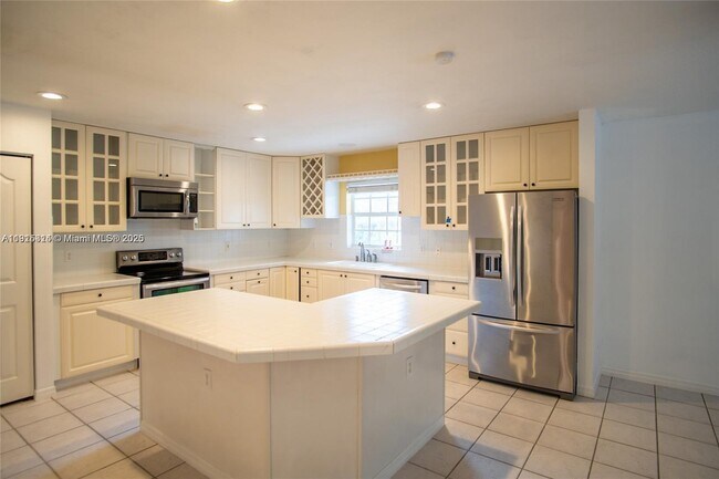 Foto del edificio - 18405 SW 216th St