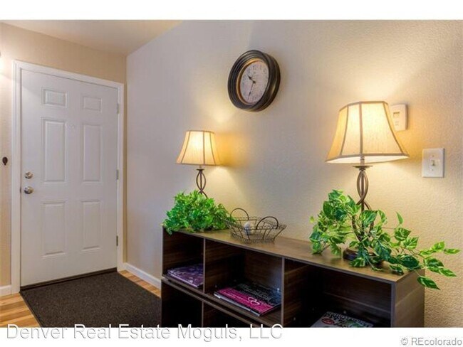Building Photo - 3 br, 2 bath House - 4765 E. Iliff Ave.