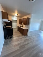 Building Photo - 215 E Arbor Ave
