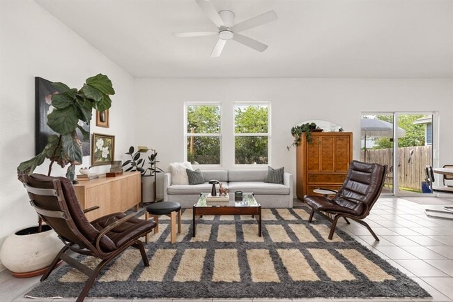 Foto del edificio - 6702 Routenburn St