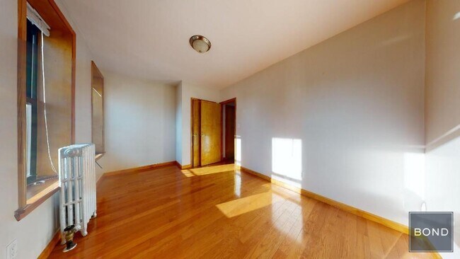 Foto del edificio - 328 E 14th St