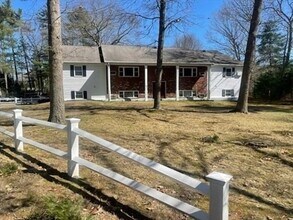 Building Photo - 129 Leonard St