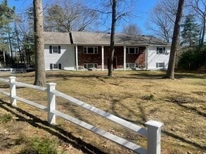 Building Photo - 129 Leonard St