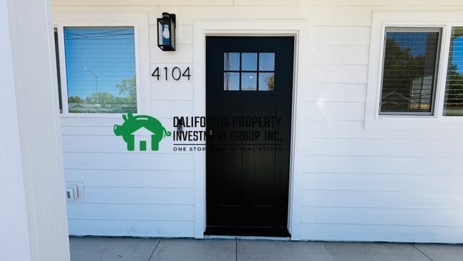 Photo - 4104 16th Ave (Sacramento, CA) Townhome