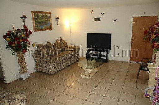 Foto del edificio - 7326 Variel Ave