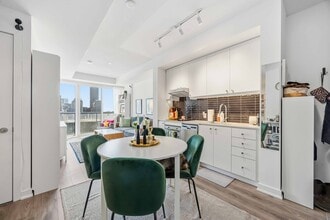 Building Photo - 9 Tecumseth St.