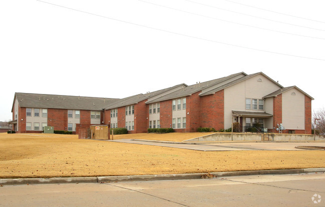 Building Photo - Park Village