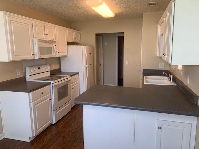 Building Photo - 428 Plantation Pl