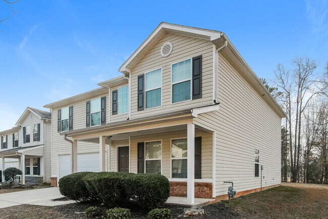 Building Photo - 1027 Sycamore Ln