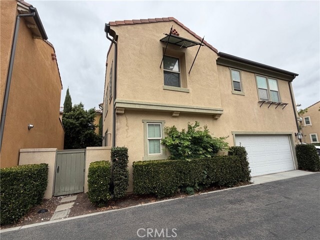 Building Photo - 33 Latitude