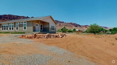Building Photo - 2070 Starbuck Ln