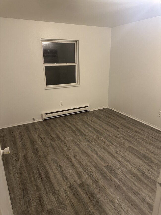 Building Photo - 4476 3rd St