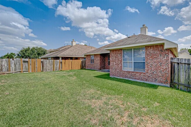 Building Photo - 6355 Bright Falls Ln