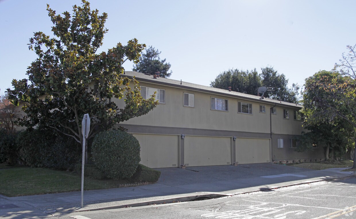 Primary Photo - 1500 Alameda Ave