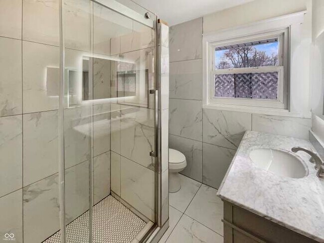 Foto del edificio - 4055 N Grand Ave