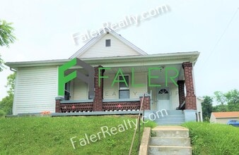 Building Photo - 597 E 2nd St