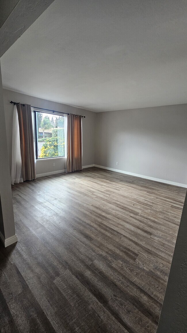 Foto del edificio - 1966 Modoc Dr