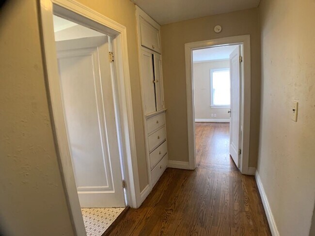 Foto del edificio - Huge 3 Bedroom OKC - Great Neighborhood