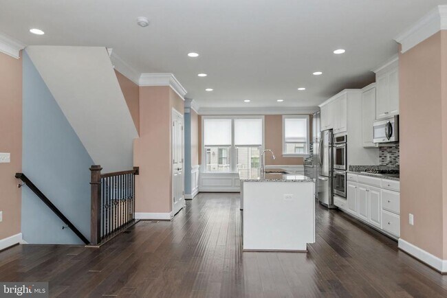 Foto del edificio - 3697 Ambrose Hills Rd