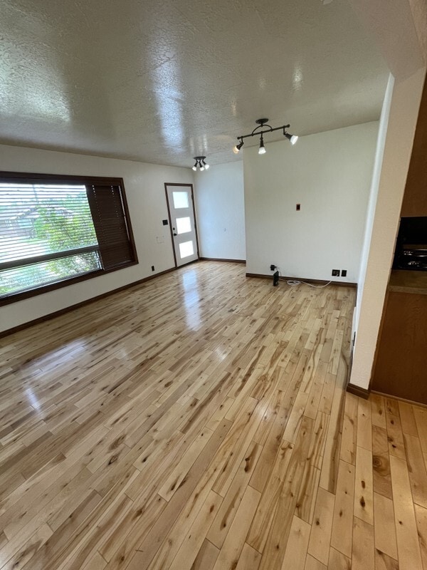 Building Photo - 582 E 4400 S
