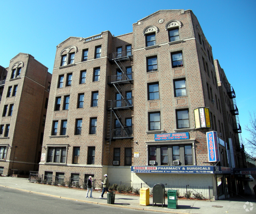 Building Photo - 1575 Grand Concourse