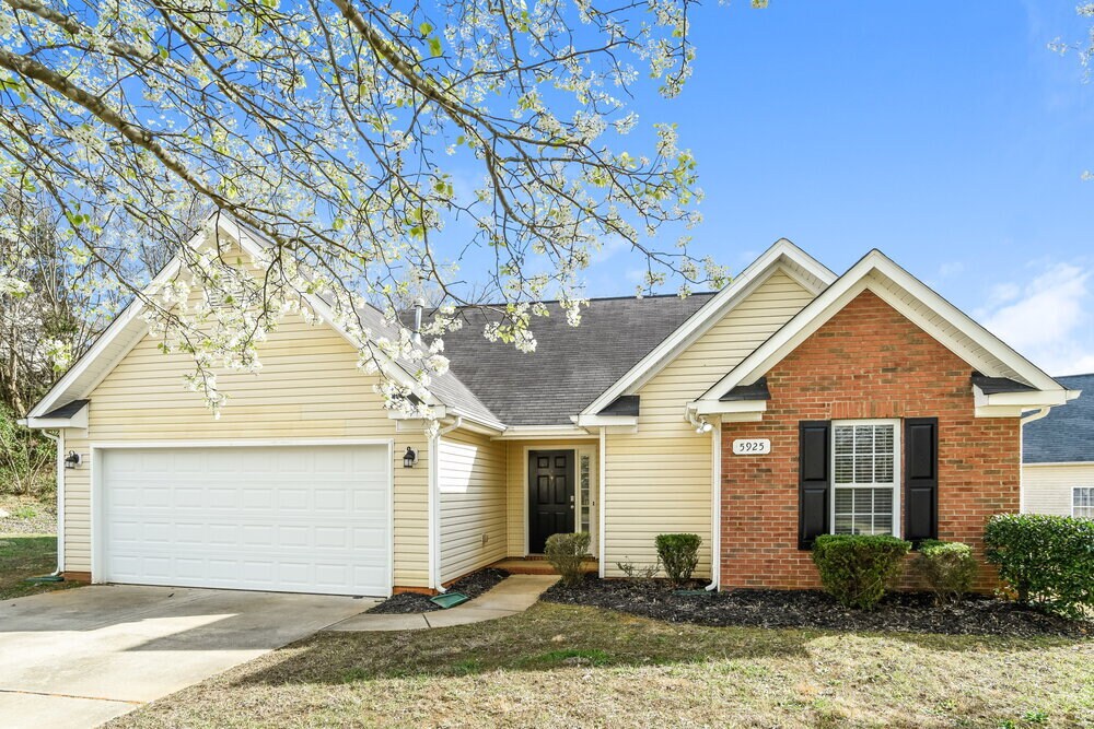 Foto principal - 5925 Timbertop Ln