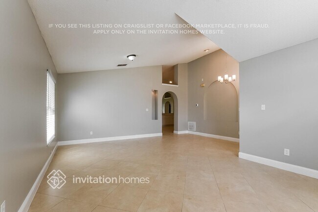 Foto del edificio - 11875 Hatcher Cir