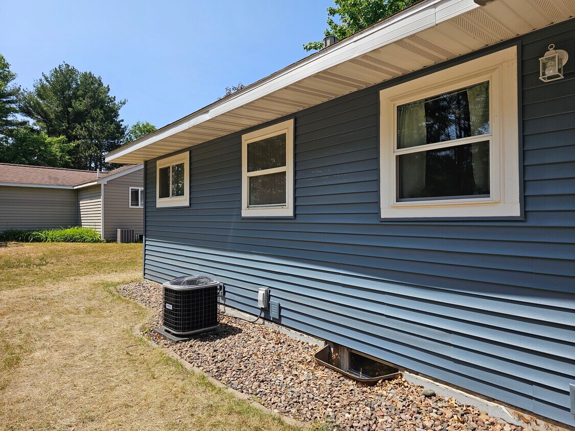 Primary Photo - 1507 Delonay Ave
