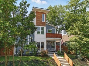 Building Photo - 708 Cross Trl Dr