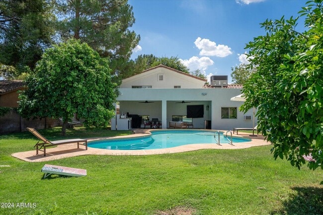 Building Photo - 5202 E Larkspur Dr