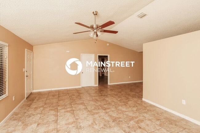 Building Photo - 3 Bedroom Pet-Friendly Home in Palm Bay, F...