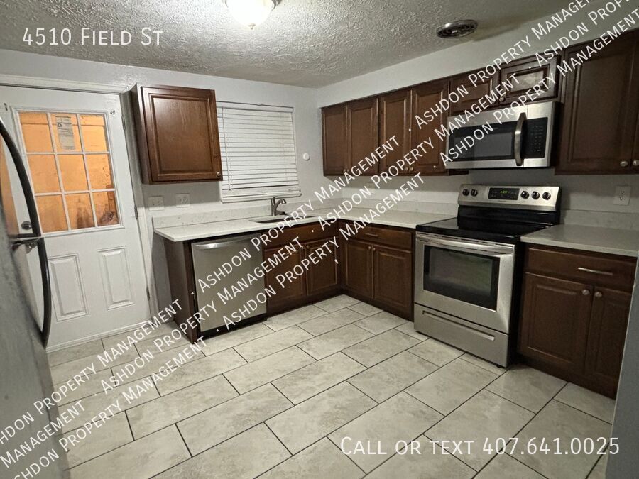 Foto principal - 2 Bed 1 Bath Apt. For Rent Wheat Ridge!