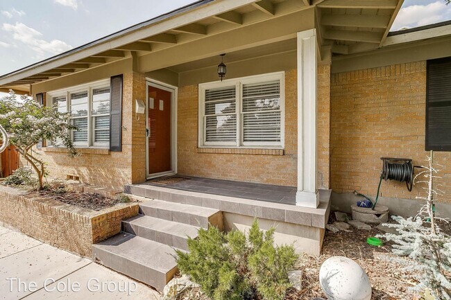 Foto del edificio - 3 br, 2 bath House - 3370 Cromart Ave