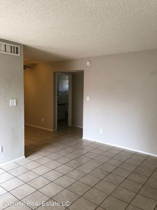 Foto del edificio - 1826 N 51st St