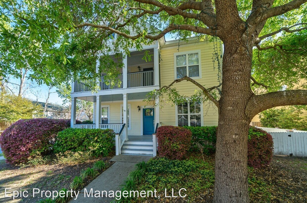 Foto principal - 3 br, 2 bath House - 1100 Dawn View Terrace