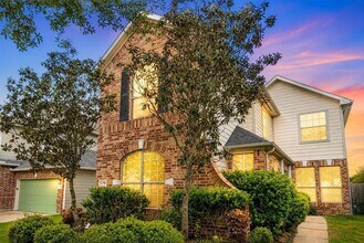 Building Photo - 21706 Spring Vine Ln