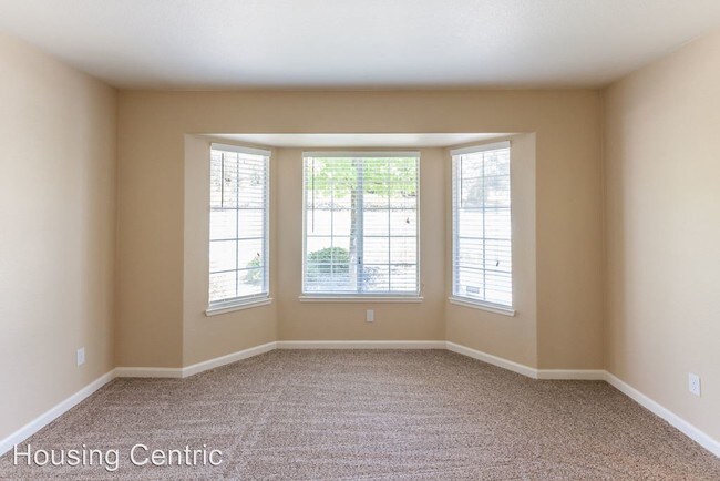 Building Photo - 3 br, 2 bath House - 3544 Santos Circle