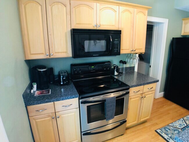 Foto del edificio - 1256 Dennison Ave