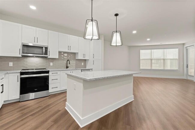 Building Photo - 2648 Sandy Plains Rd