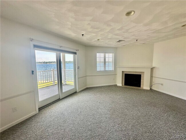 Foto del edificio - 34 Dockside Dr