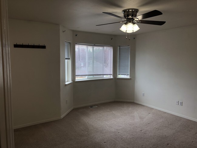 Building Photo - 11628 Hummer Bay Loop #37