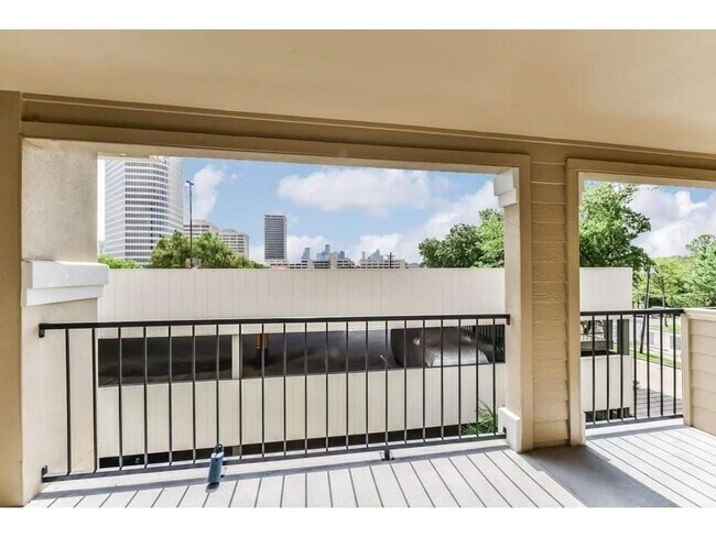 Foto del edificio - 3231 Allen Pkwy