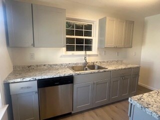 Foto del edificio - 1616 Summerwoods Cir