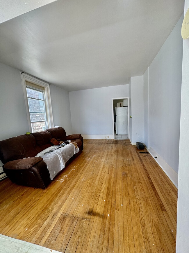 Building Photo - 209 Prescott St