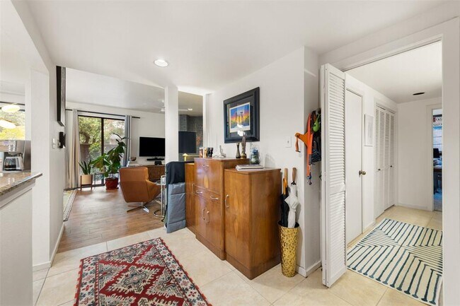 Foto del edificio - 606 W Lynn St